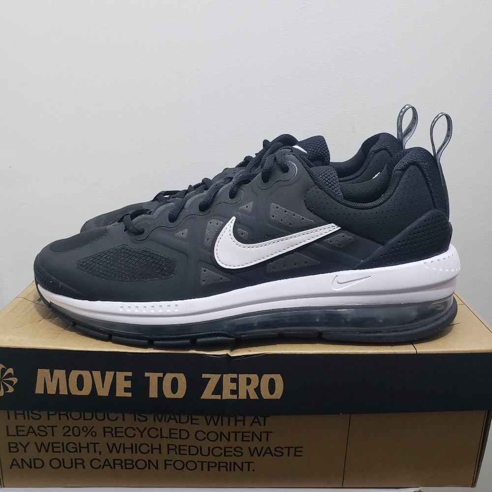NIKE AIR MAX GENOME